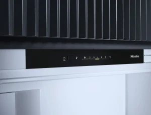 K 7126 E