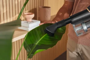 Saugpinsel mit flexiblem Drehgelenk