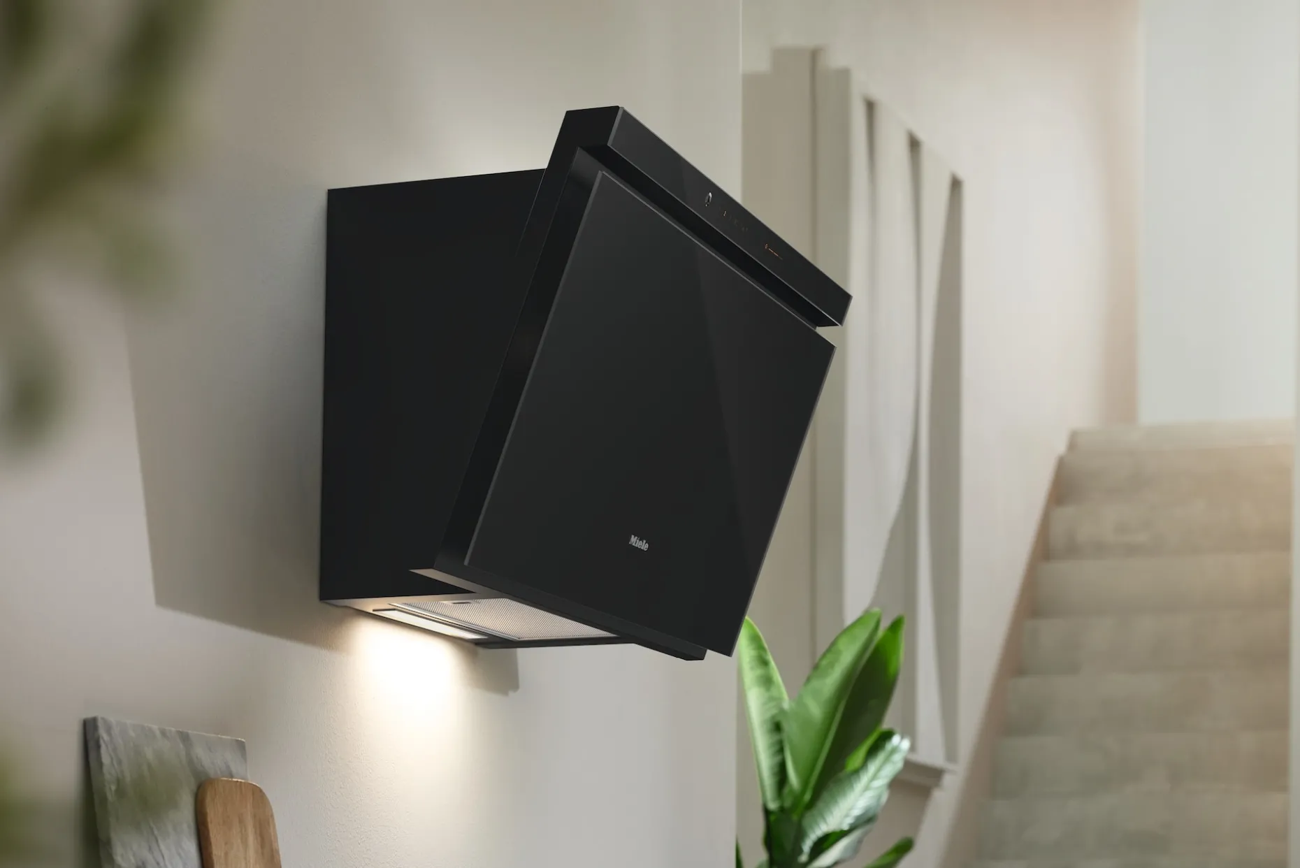 dah__sienna_obsidianschwa_3.webp DAH 4870 Sienna Obsidianschwarz