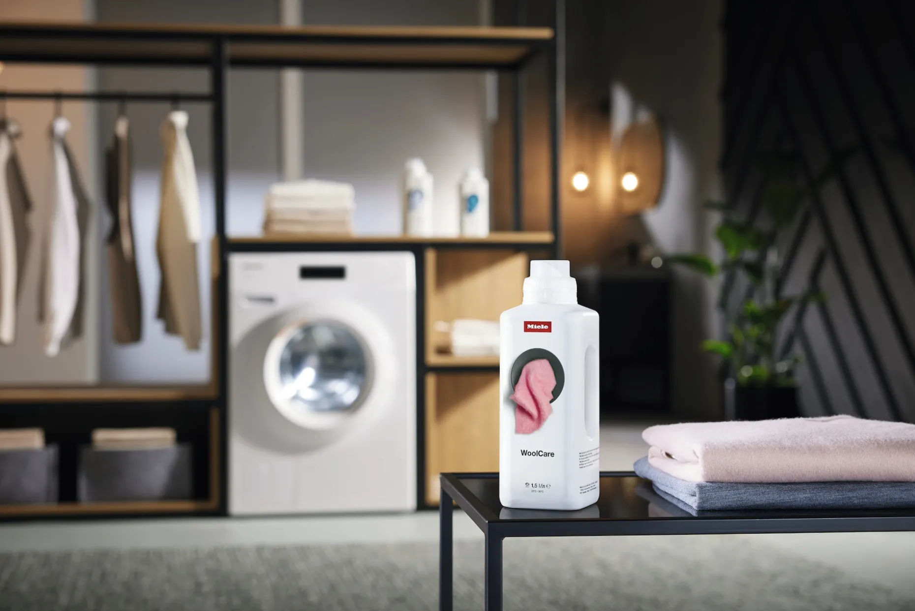 woolcare_feinwaschmittel__1.webp WoolCare Feinwaschmittel 1,5 l